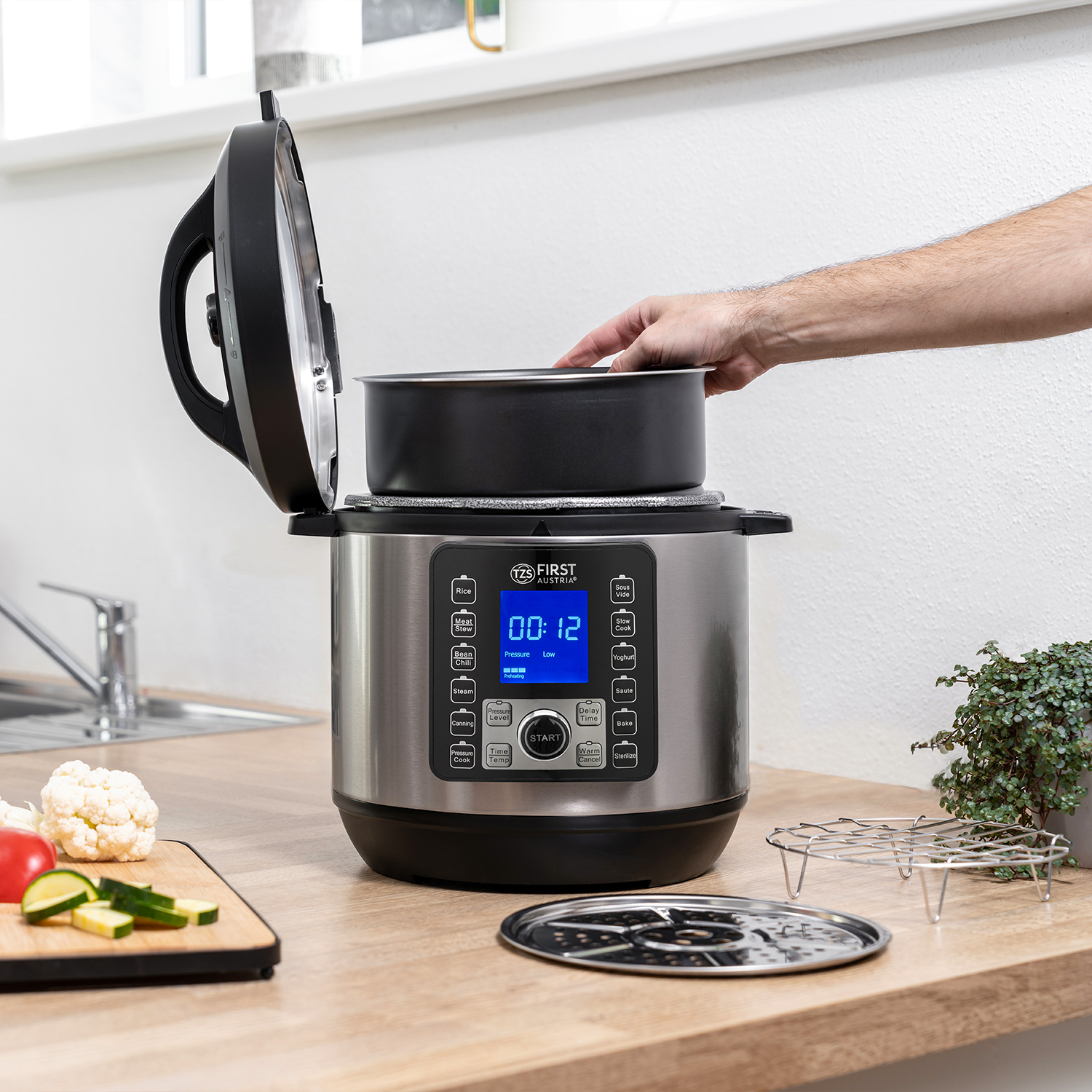 Pressure cooker electronic | 6 litres