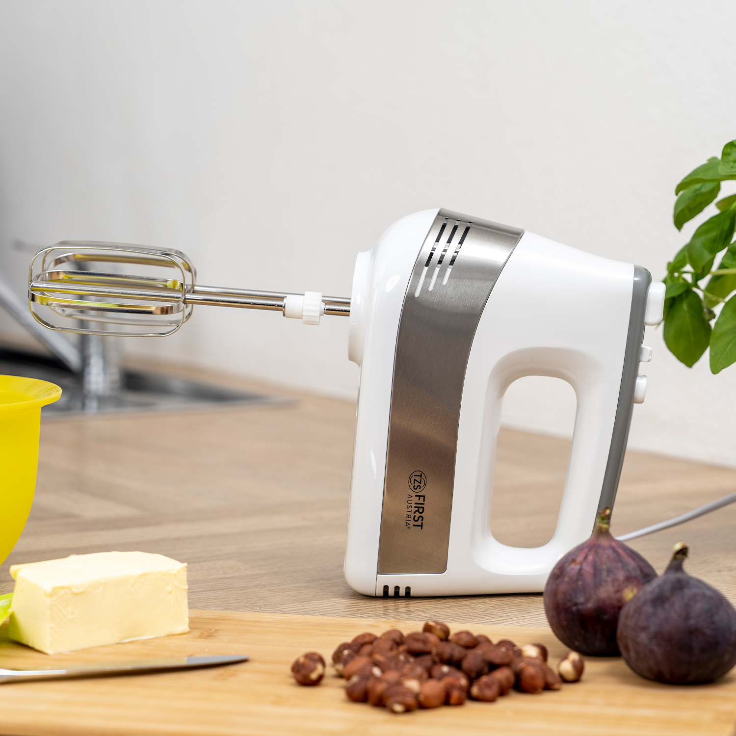 Handmixer mit Rührschüssel | 500 Watt