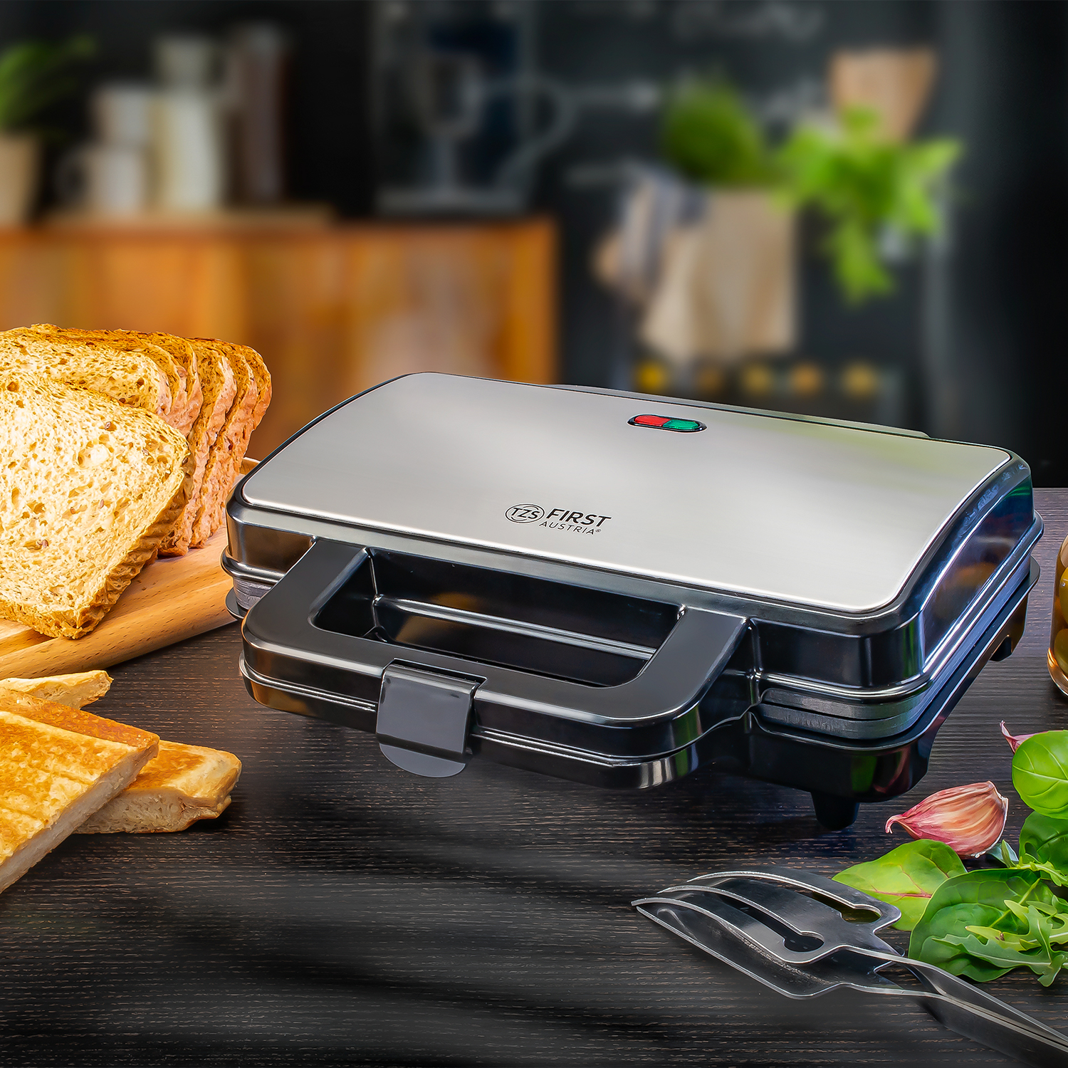 Sandwich Maker 900 watts | XL plates