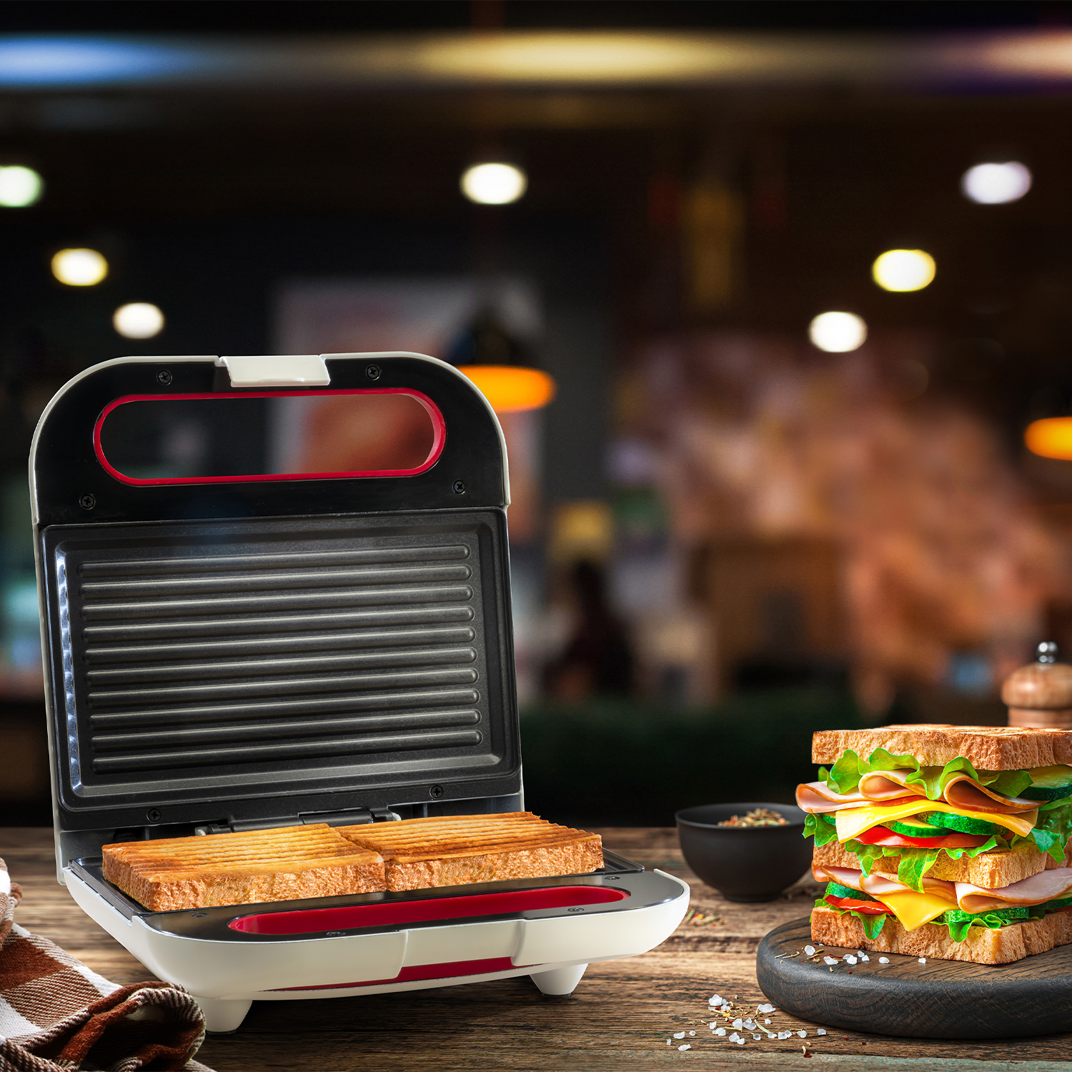 Sandwich Maker 800 Watt | Grill Platte